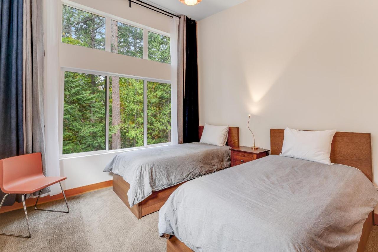 Mckinnis Hill Cabin Eastsound Экстерьер фото